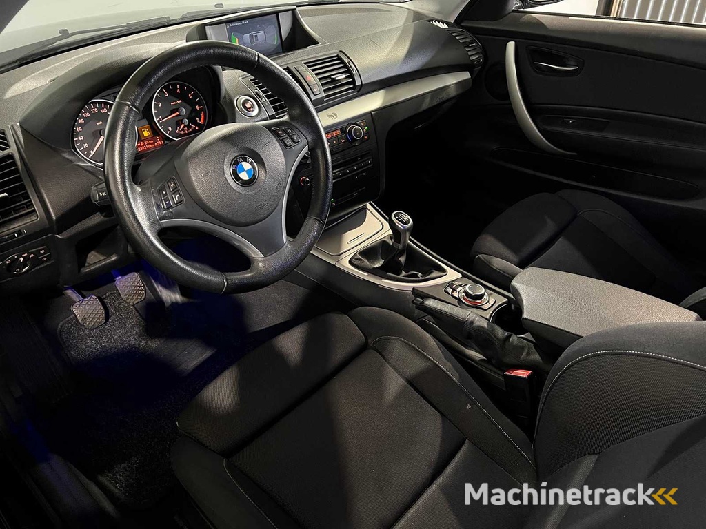 BMW 1er 116i Business Line Style, 58-LNF-8