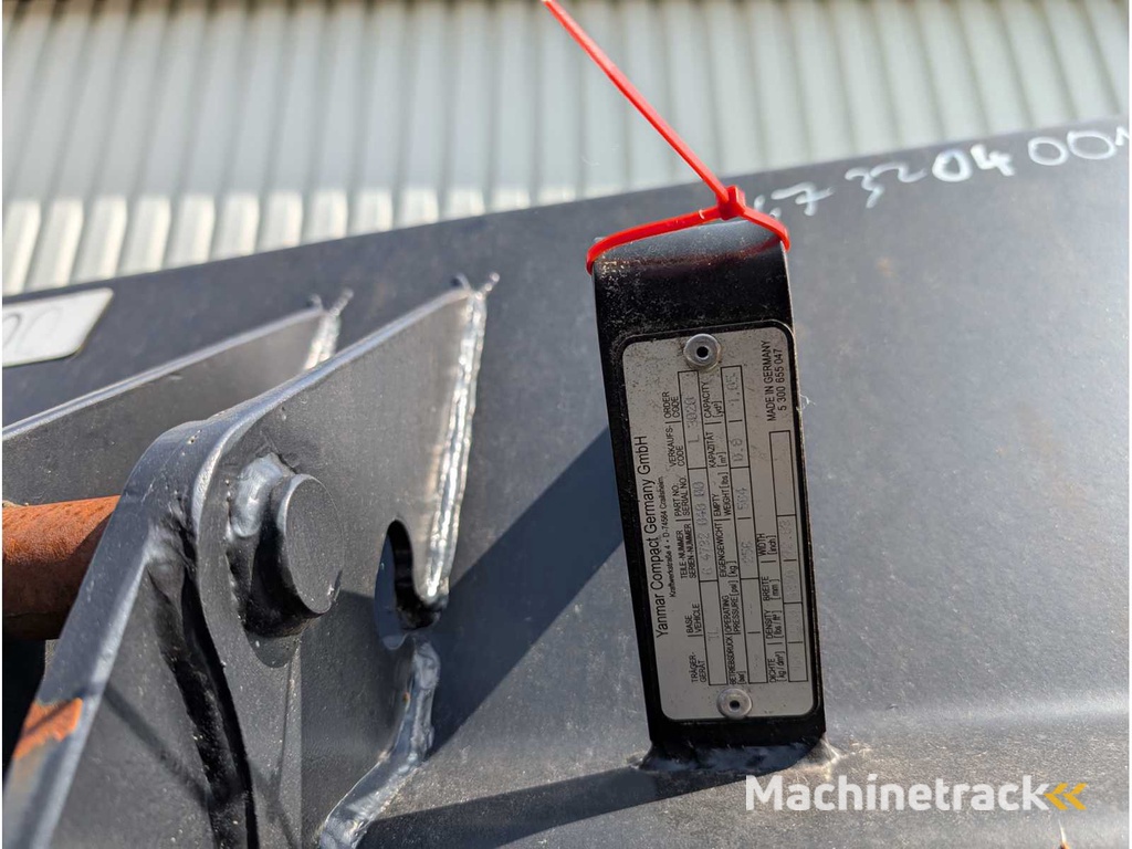 ERDSCHAUFEL MIT U-SCHAR - 1850 MM - 0,80 CBM