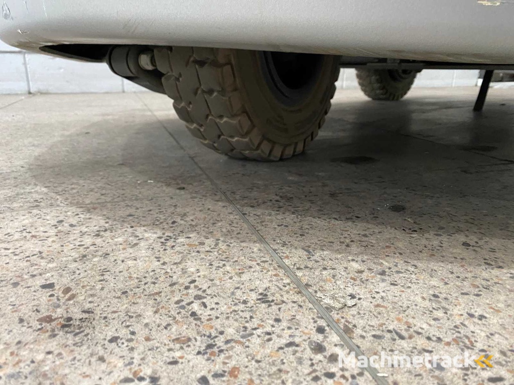 Still - 2018 - LTX70 - Industrietraktor