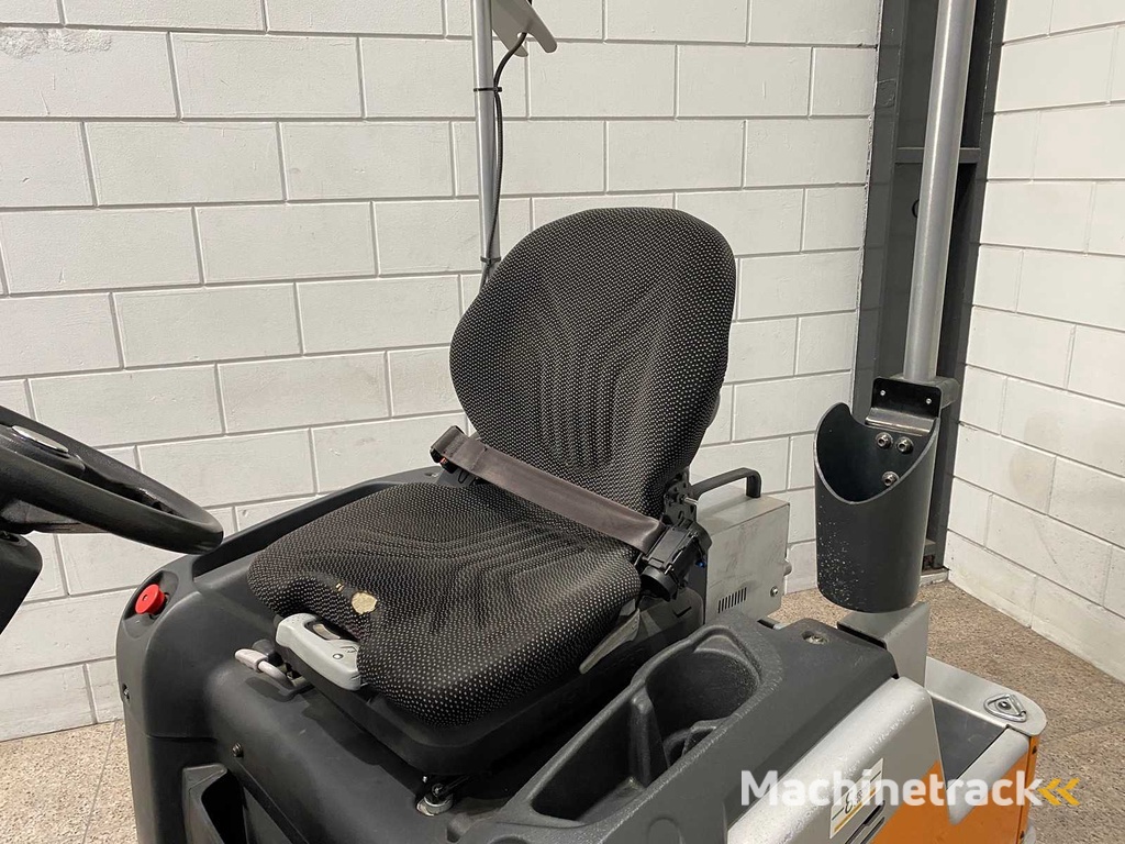 Still - 2018 - LTX70 - Industrietraktor