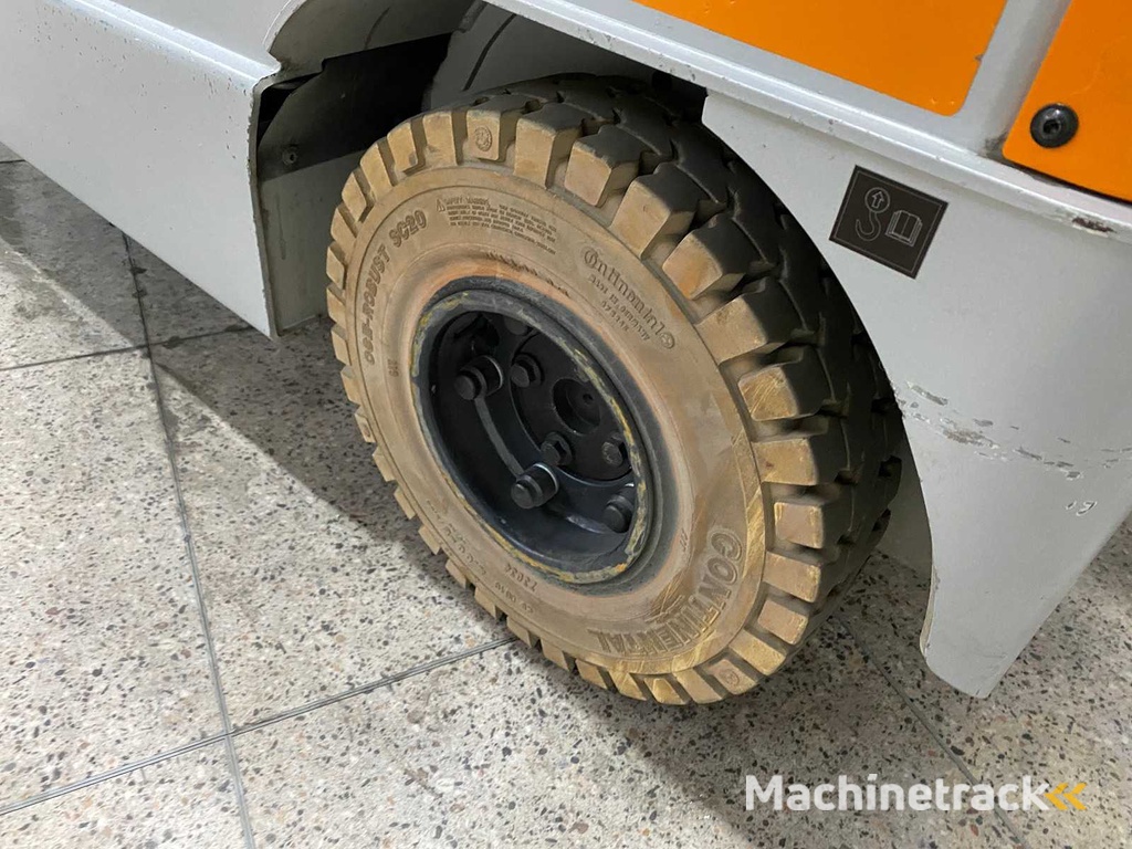 Still - 2018 - LTX70 - Industrietraktor