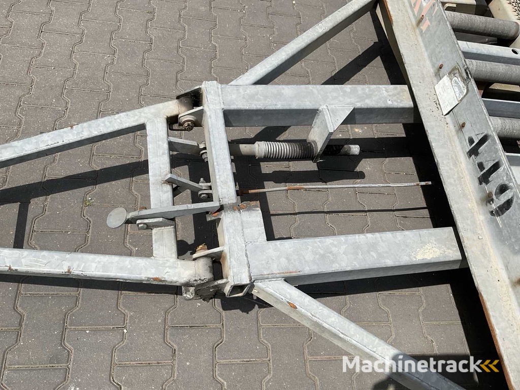 2008 TCG PD1 FR03 Roller conveyor platform trolley