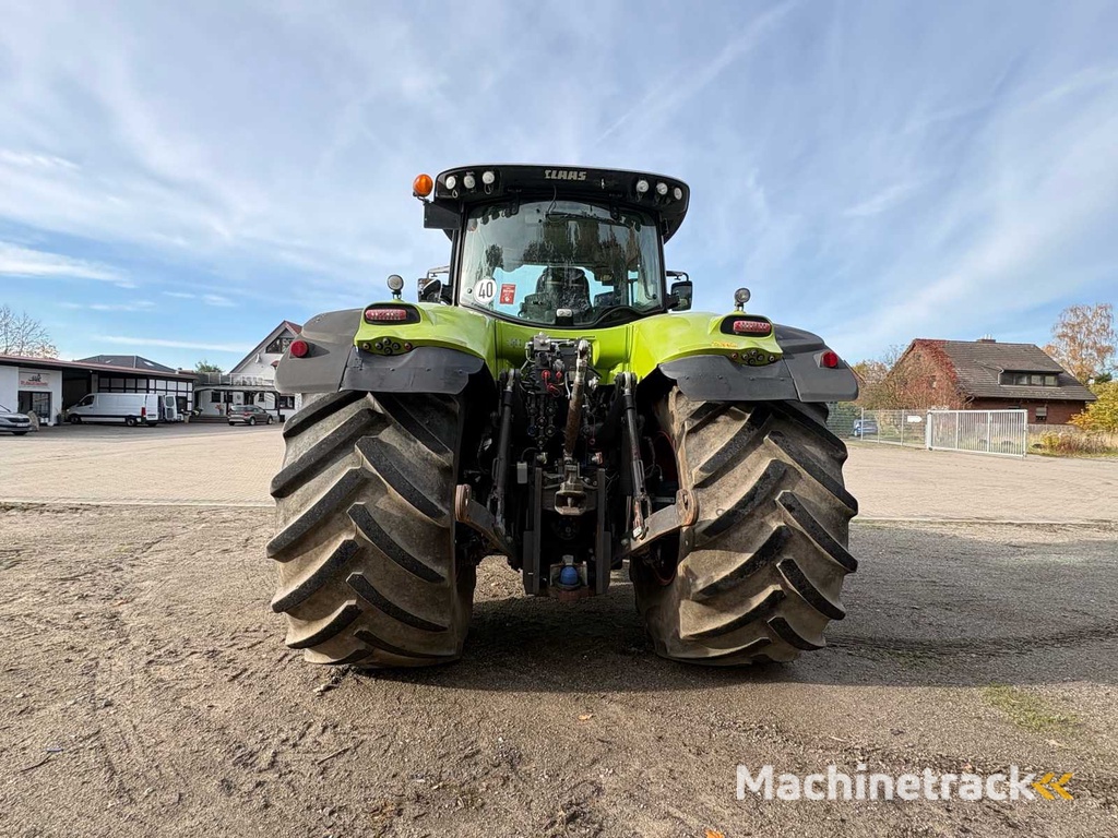CLAAS ARION 850 C-MATIC farm tractor with all-wheel drive