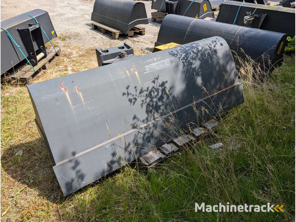 CSERI GMBH  SCHWENKLOEFFEL 1800MM - SW08 - 400 LITER - TYP4.5