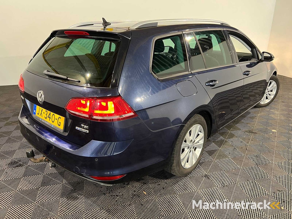 Volkswagen Golf Variant 1.0 TSI Connected Serie, JX-340-G