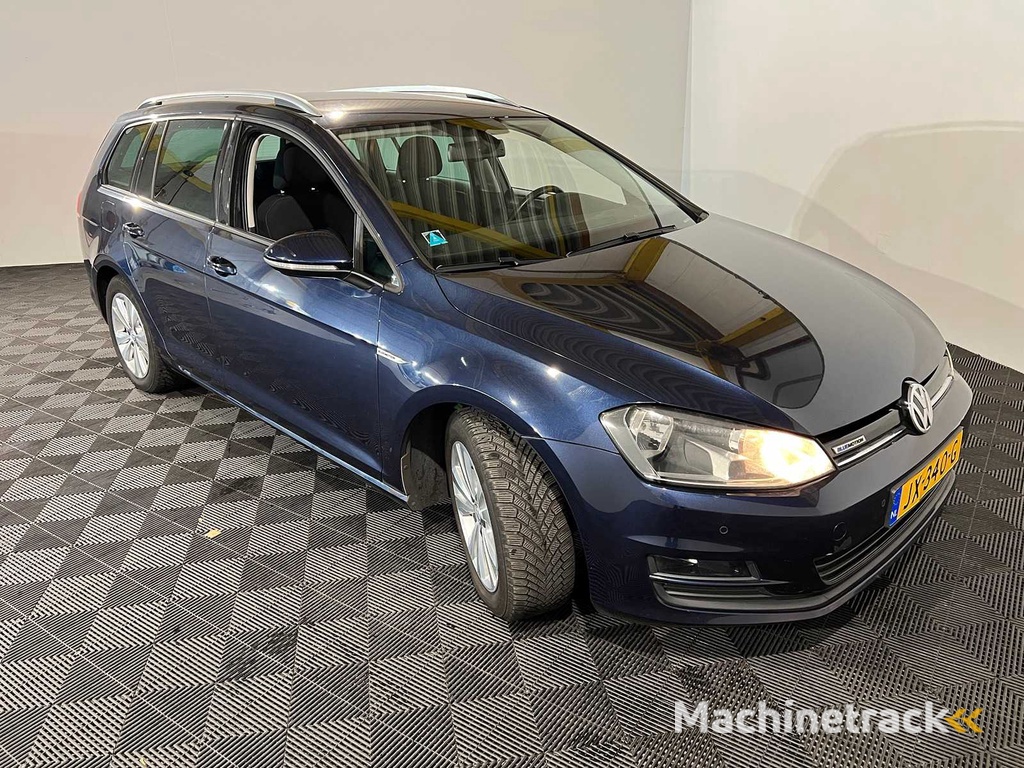 Volkswagen Golf Variant 1.0 TSI Connected Serie, JX-340-G