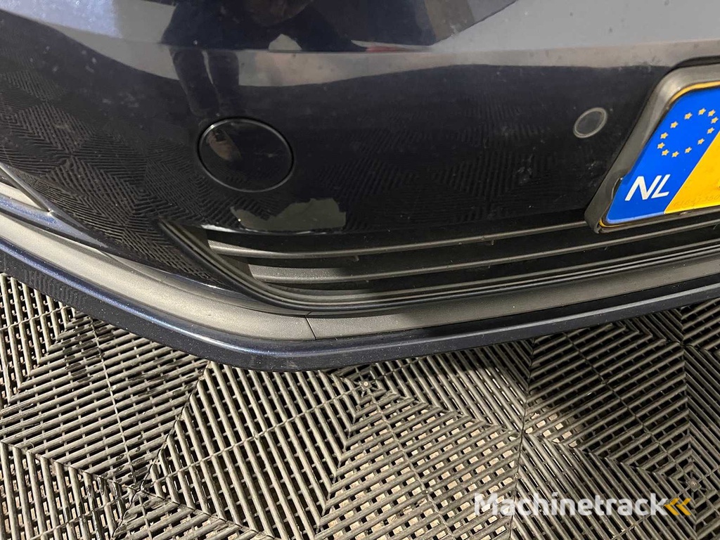 Volkswagen Golf Variant 1.0 TSI Connected Serie, JX-340-G