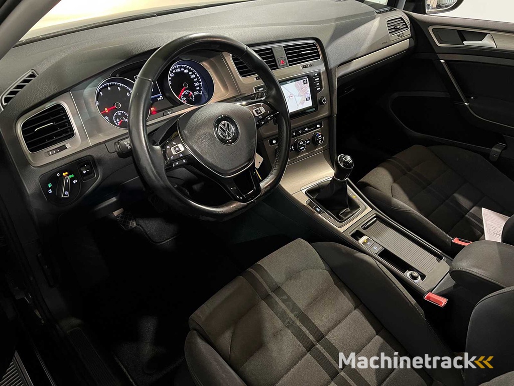 Volkswagen Golf Variant 1.0 TSI Connected Serie, JX-340-G