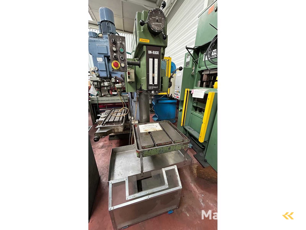 ON ROCK - KM-28DT - Radialbohrer - 1989