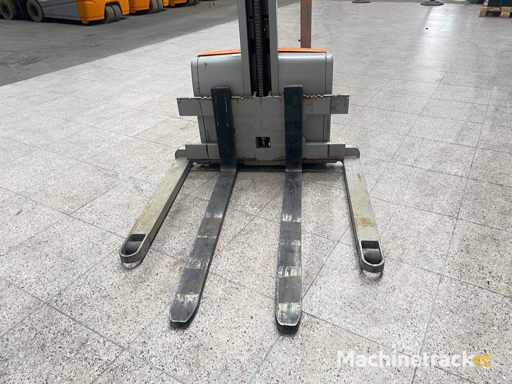 Jungheinrich - 2000 - EBC 10G-117-156E - Stapelaar