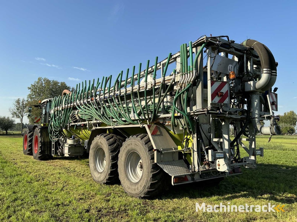 2011 Claas Xerion 3800 Trac VC PTLX 28 Traktor