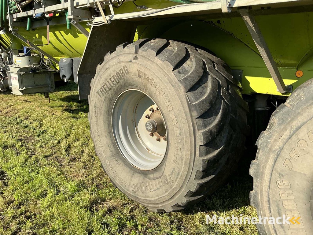 2011 Claas Xerion 3800 Trac VC PTLX 28 Traktor