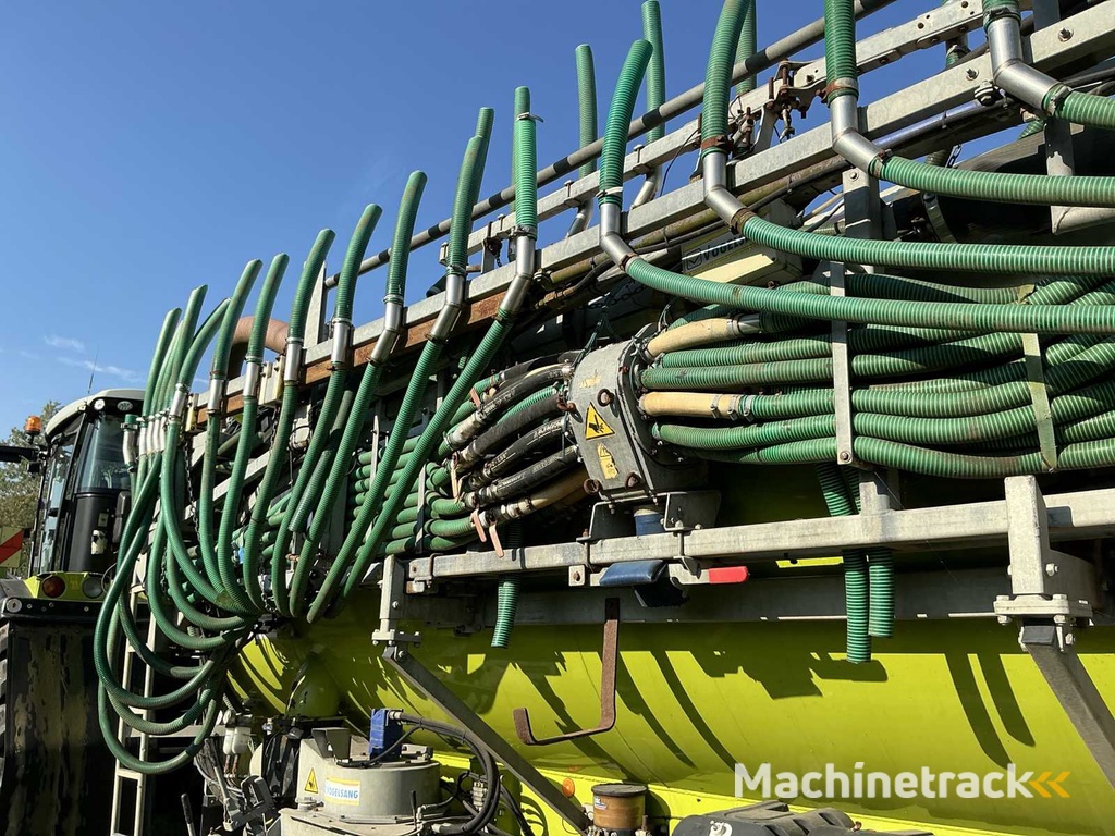 2011 Claas Xerion 3800 Trac VC PTLX 28 Traktor