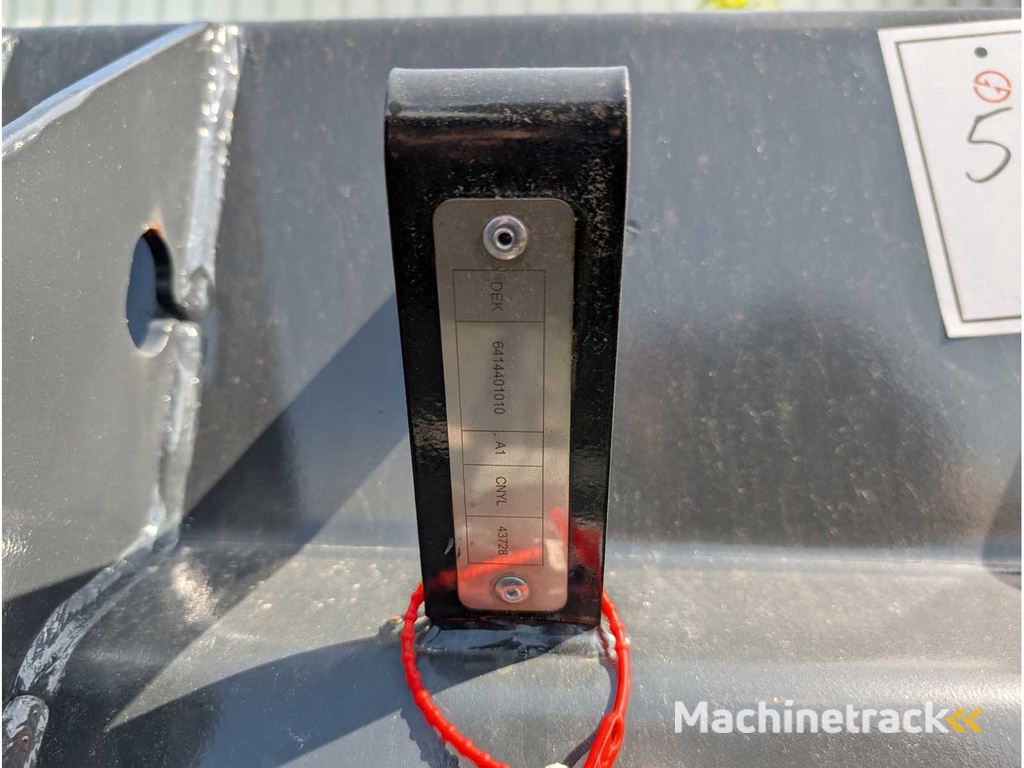 DEKPOL STEEL SP. Z.O.O.  LADESCHAUFEL MIT ZAEHNEN - AS - 1850 MM - 0.80 CBM