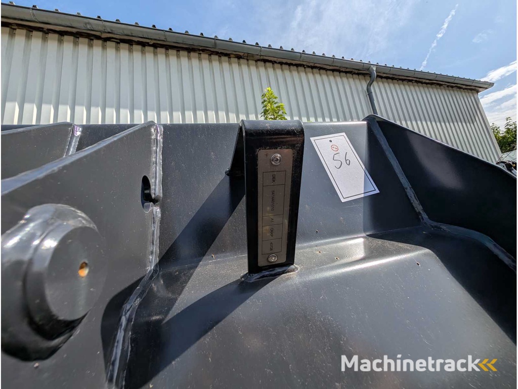 DEKPOL STEEL SP. Z.O.O.  LADESCHAUFEL MIT ZAEHNEN - AS - 1850 MM - 0.80 CBM