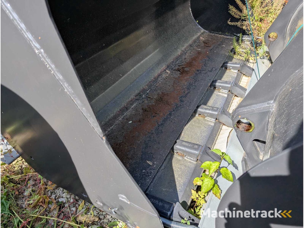 DEKPOL STEEL SP. Z.O.O.  LADESCHAUFEL MIT ZAEHNEN - AS - 1850 MM - 0.80 CBM