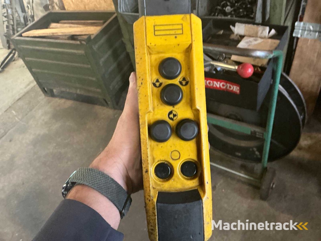 ABUS - VS406 - 1999 - Kolomzwenkkraan