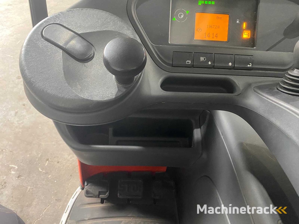 Linde - 2019 - R16 - Reach truck