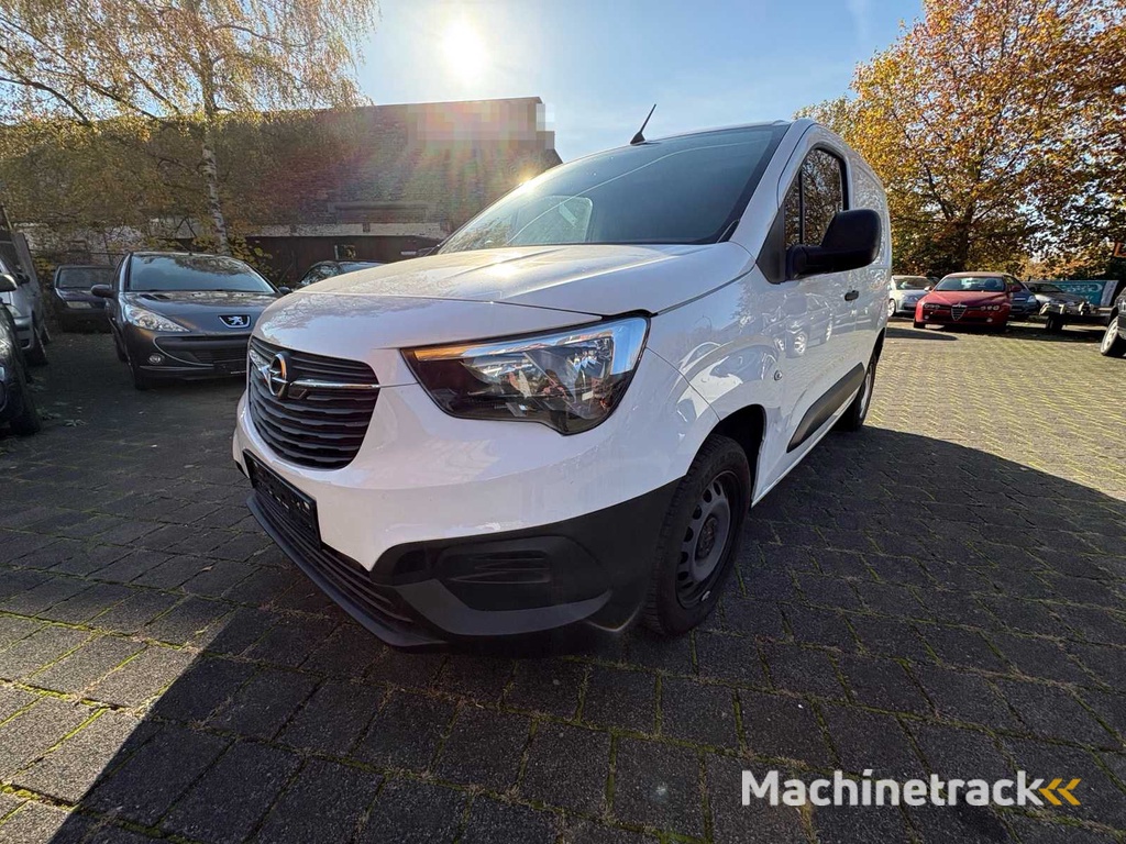OPEL COMBO Cargo - Kastenwagen / Transporter