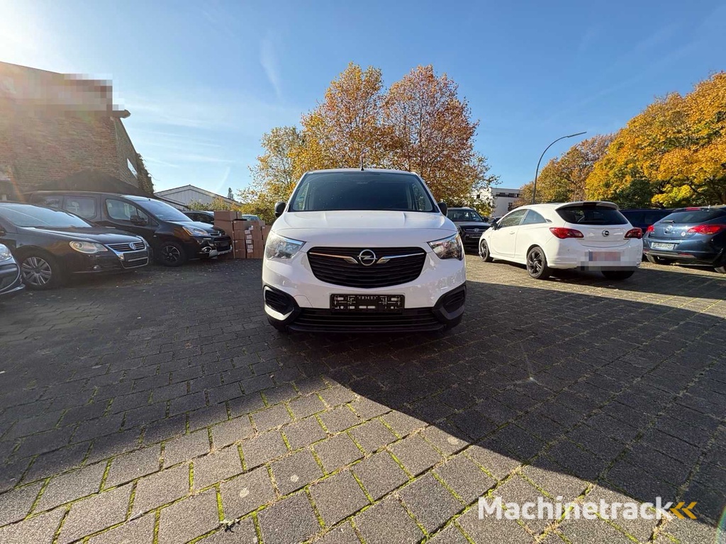 OPEL COMBO Cargo - Kastenwagen / Transporter