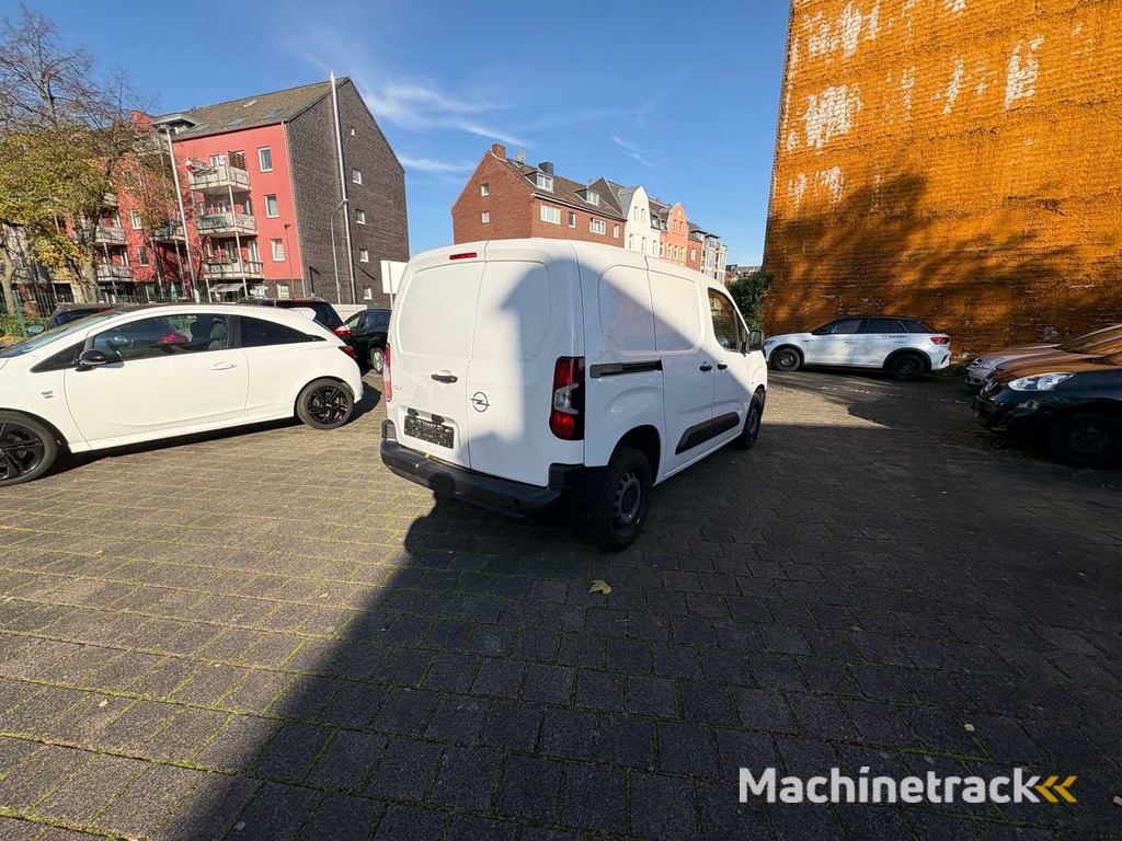 OPEL COMBO Cargo - Kastenwagen / Transporter