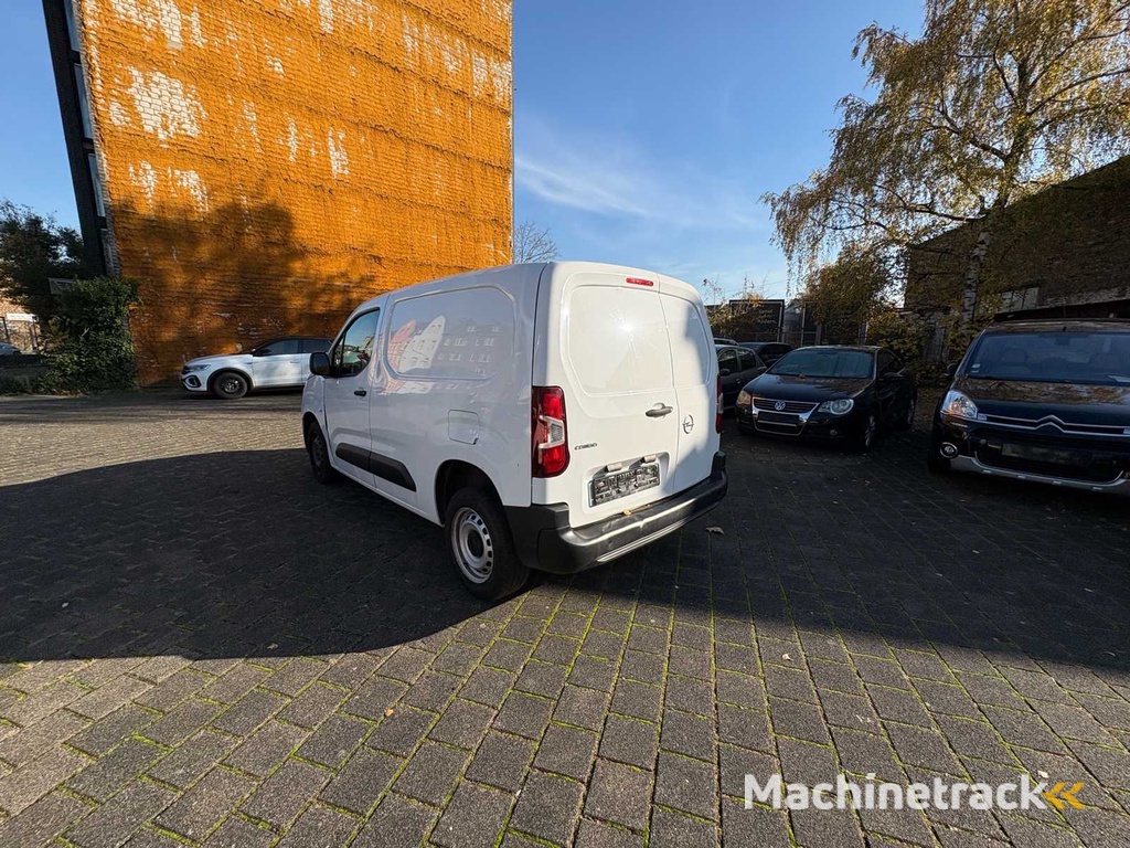 OPEL COMBO Cargo - Kastenwagen / Transporter