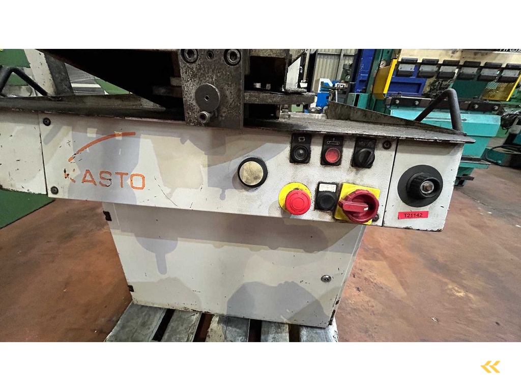 KASTO FUNCTIONAL U Halbautomatische Bandsäge