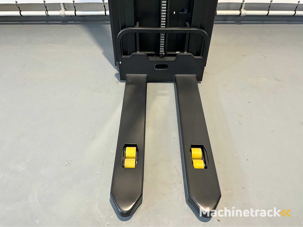 EP - 2025 - ES15 4,15 meter - Stapelaar