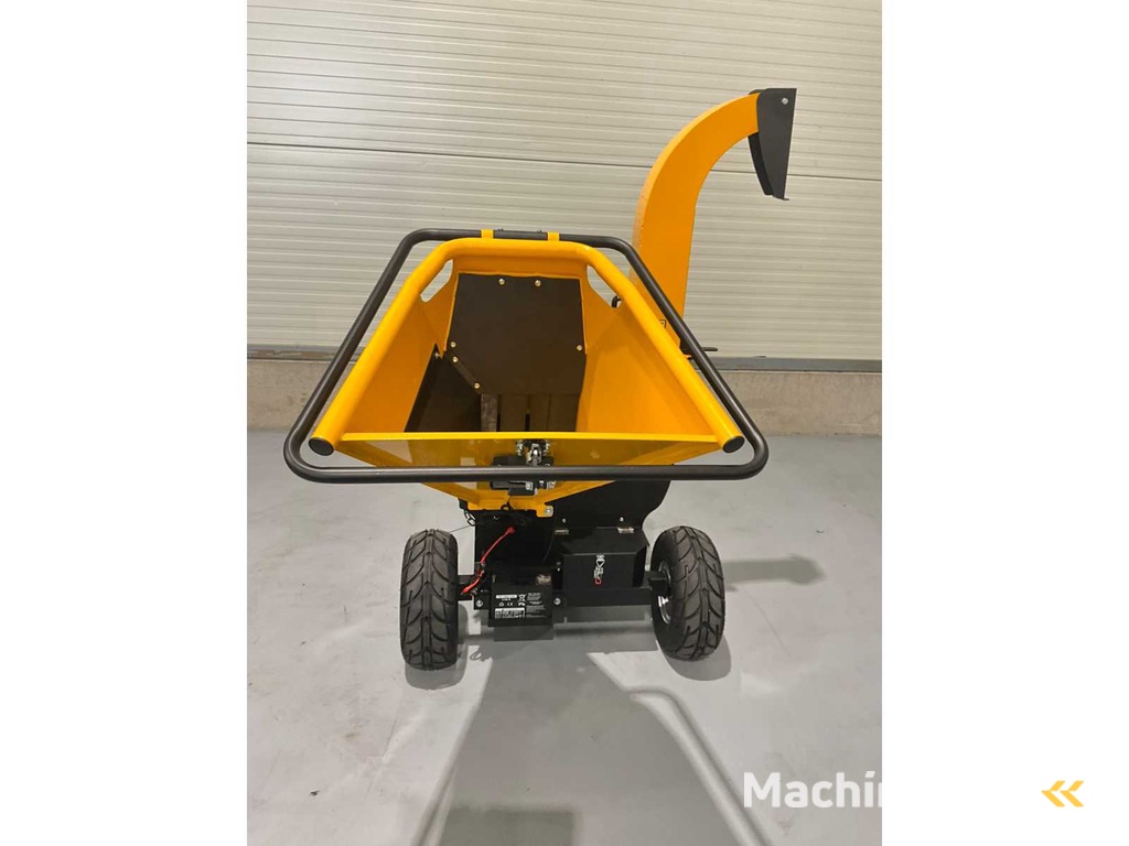 JCB - 2025 -  CH150120PE - Houthakselaar