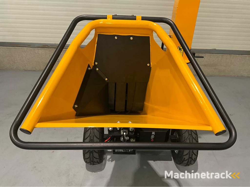 JCB - 2025 -  CH150120PE - Houthakselaar