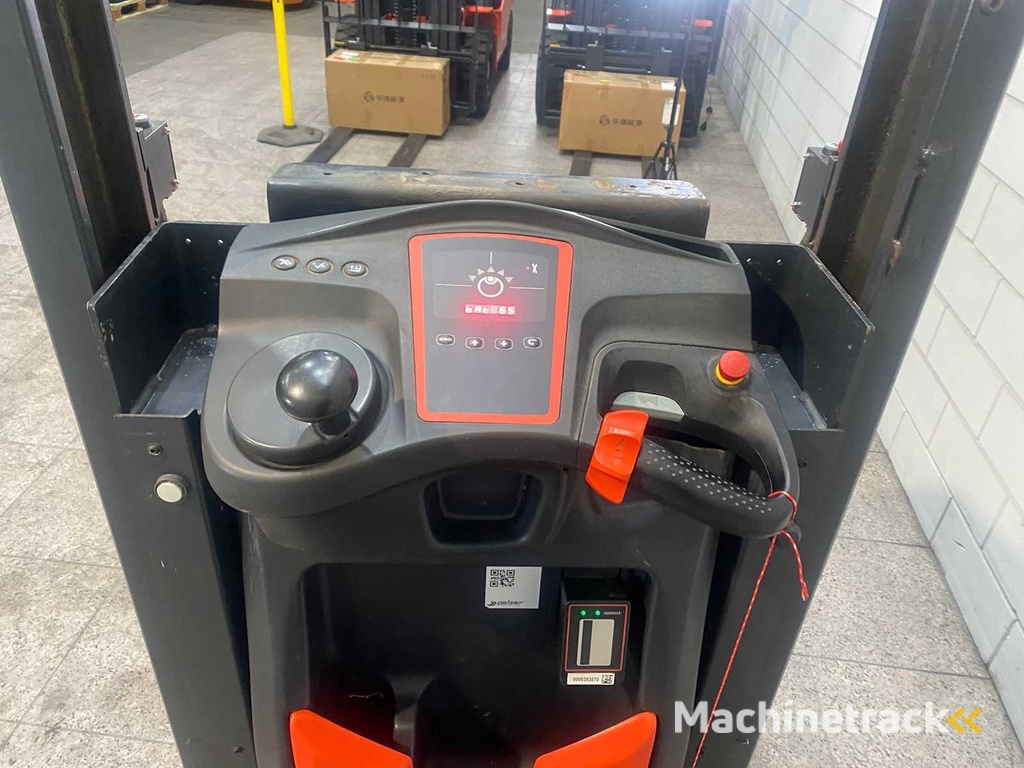 Linde - 2019 - V10-02 - Orderpicker