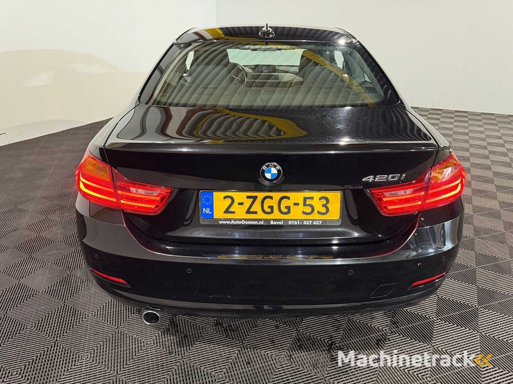 BMW 4 Series Coupé 420i Executive, 2-ZGG-53