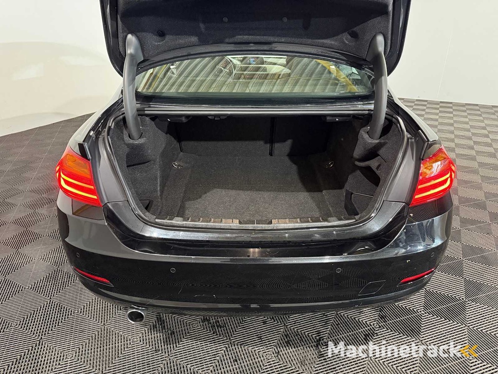 BMW 4 Series Coupé 420i Executive, 2-ZGG-53