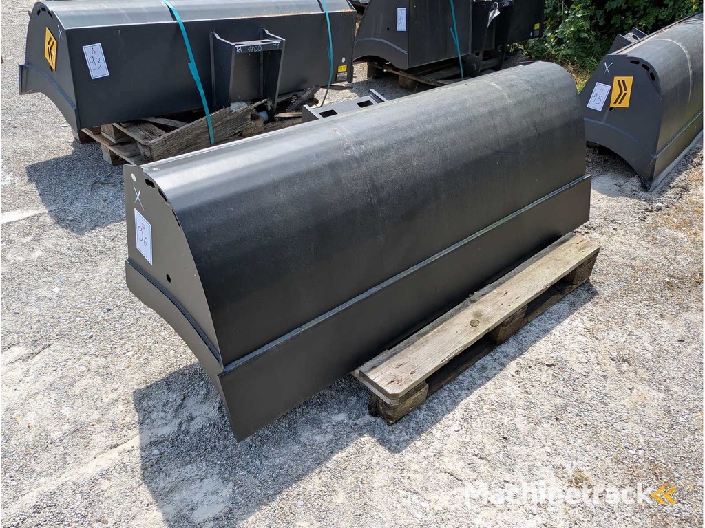 CSERI GMBH  GRABENRAEUMLOEFFEL STARR 1800MM - SW08 - 342 LITER - TYP4