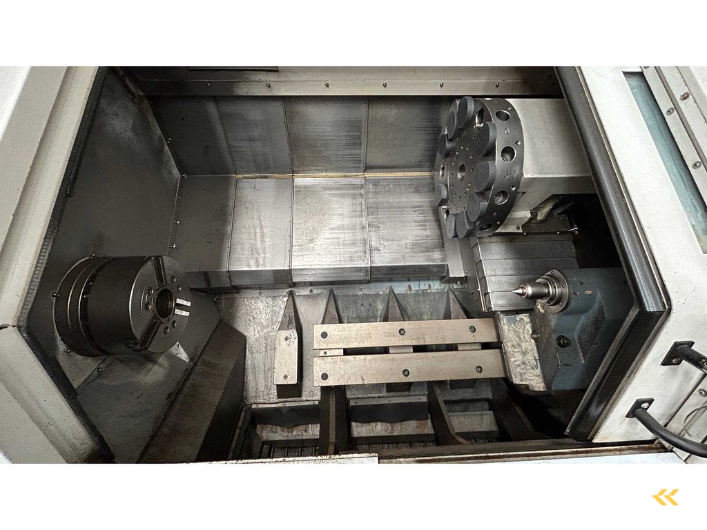 CINCINNATI MACHINE U.K. Ltd. - HAWK 300 - CNC-draaibank - 2002