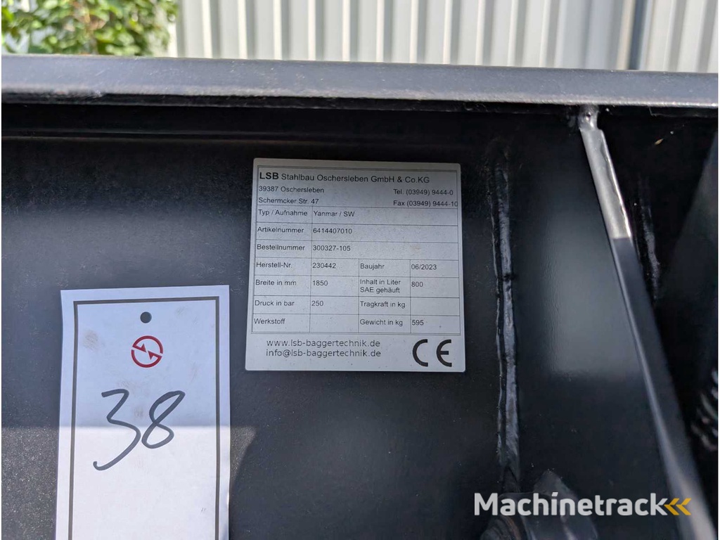 LSB - UNI-SCHAUFEL MIT ZAEHNEN - AS - 1850 MM - 0.8 CBM - 2023 - Schaufeln