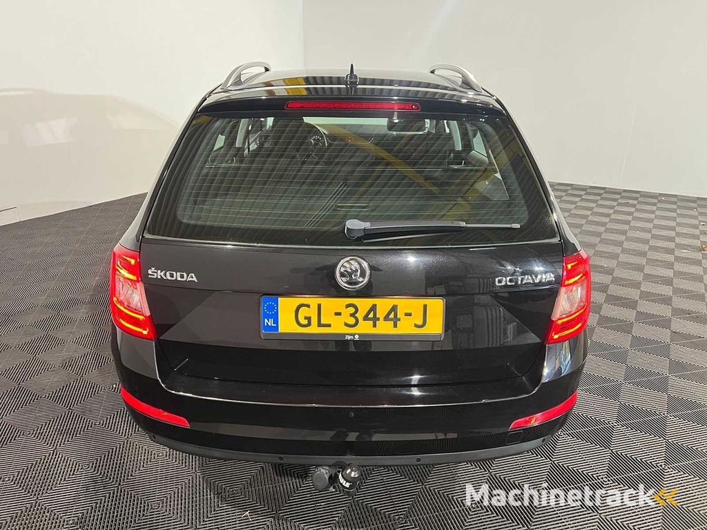 Skoda Octavia Combi 1.2 TSI Grt Eleg Bns, GL-344-J