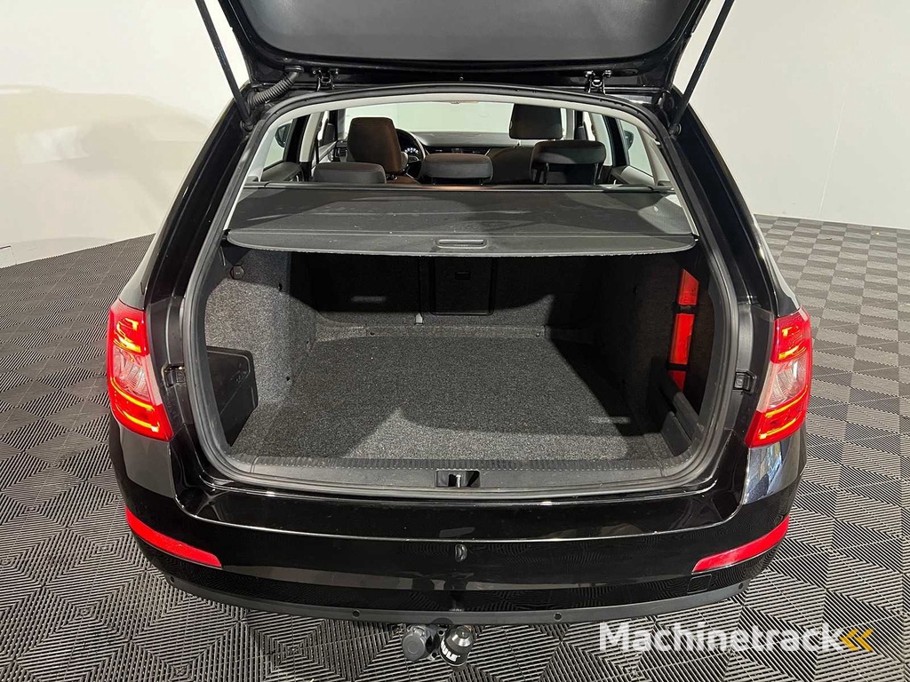 Skoda Octavia Combi 1.2 TSI Grt Eleg Bns, GL-344-J