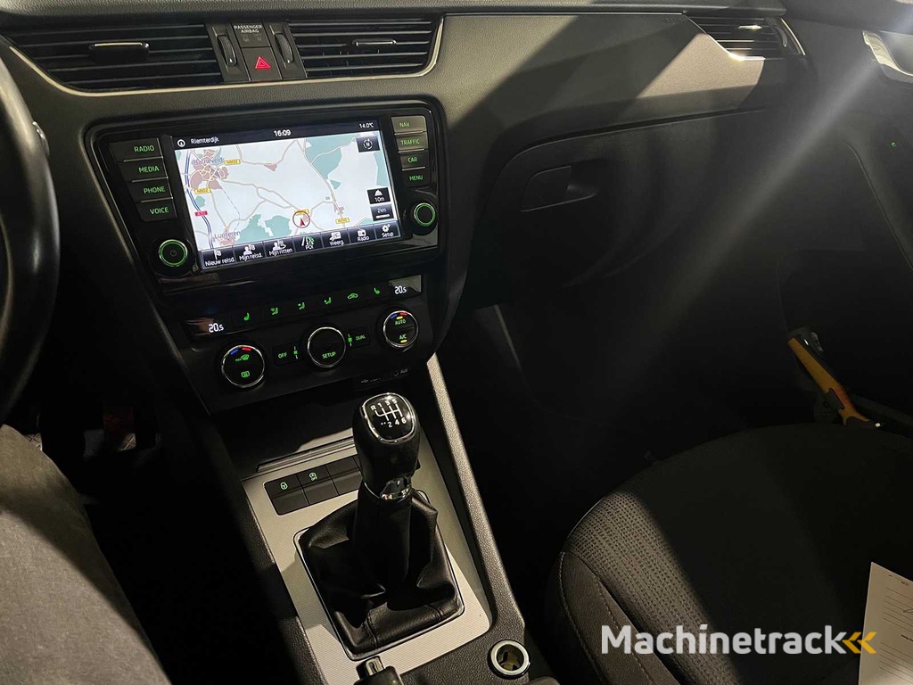 Skoda Octavia Combi 1.2 TSI Grt Eleg Bns, GL-344-J