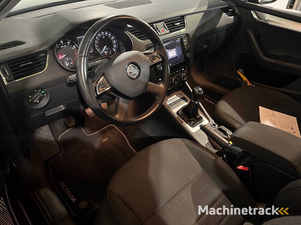 Skoda Octavia Combi 1.2 TSI Grt Eleg Bns, GL-344-J