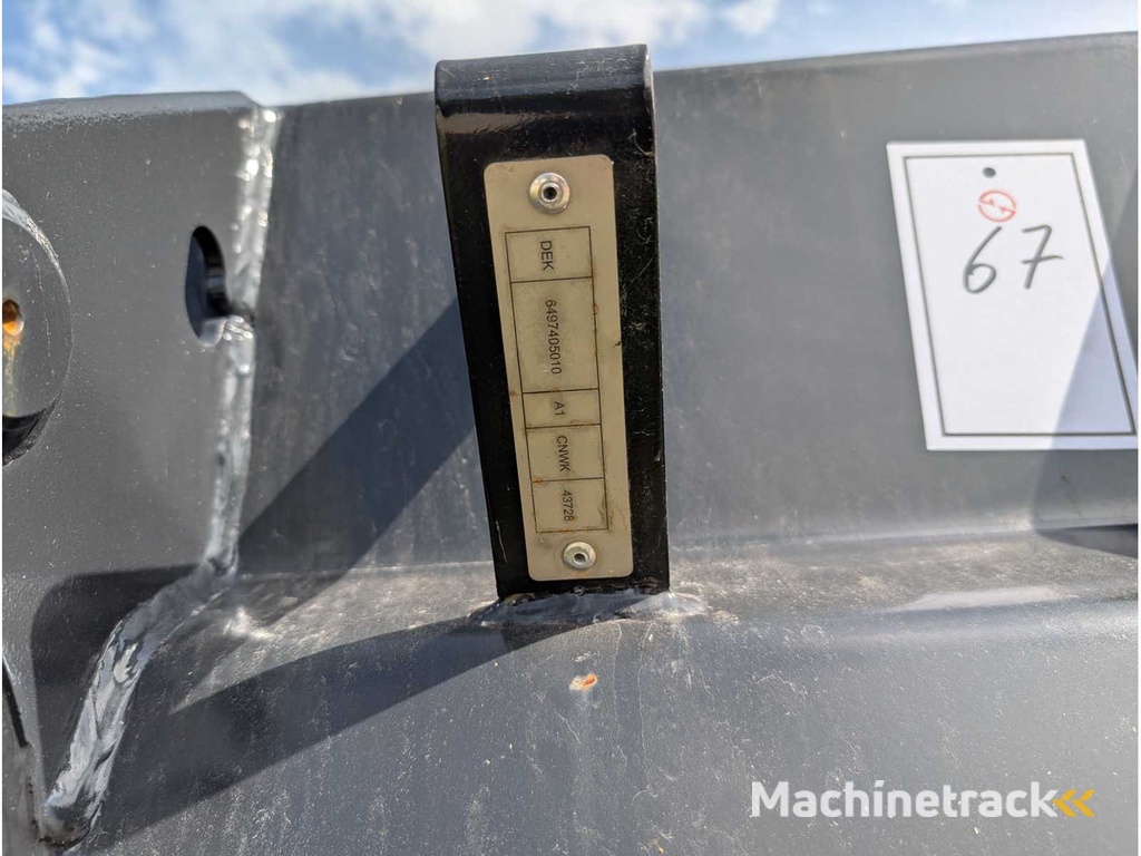 DEKPOL STEEL SP. Z.O.O.  LADESCHAUFEL MIT ZAEHNEN - AS - 1850 MM - 0.70 CBM