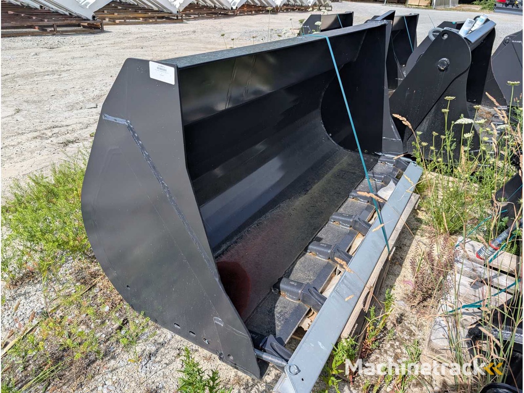 DEKPOL STEEL SP. Z.O.O.  LADESCHAUFEL MIT ZAEHNEN - AS - 1850 MM - 0.70 CBM