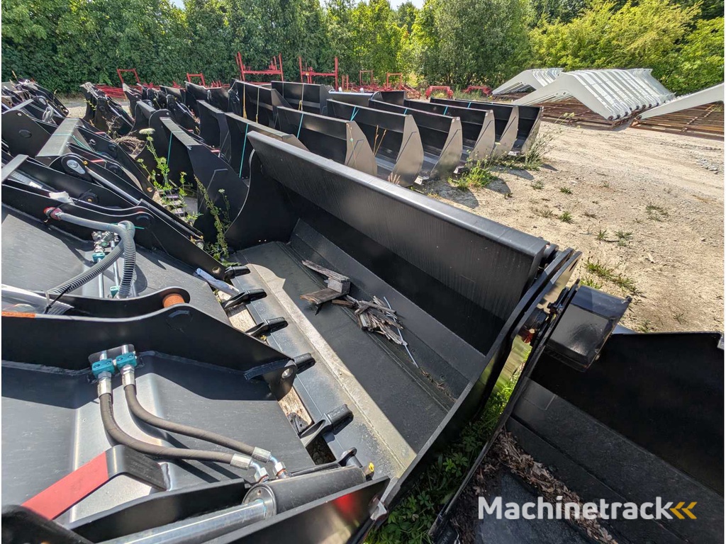 LSB UNI-SCHAUFEL MIT ZAEHNEN - AS - 2100 MM - 1.05 CBM