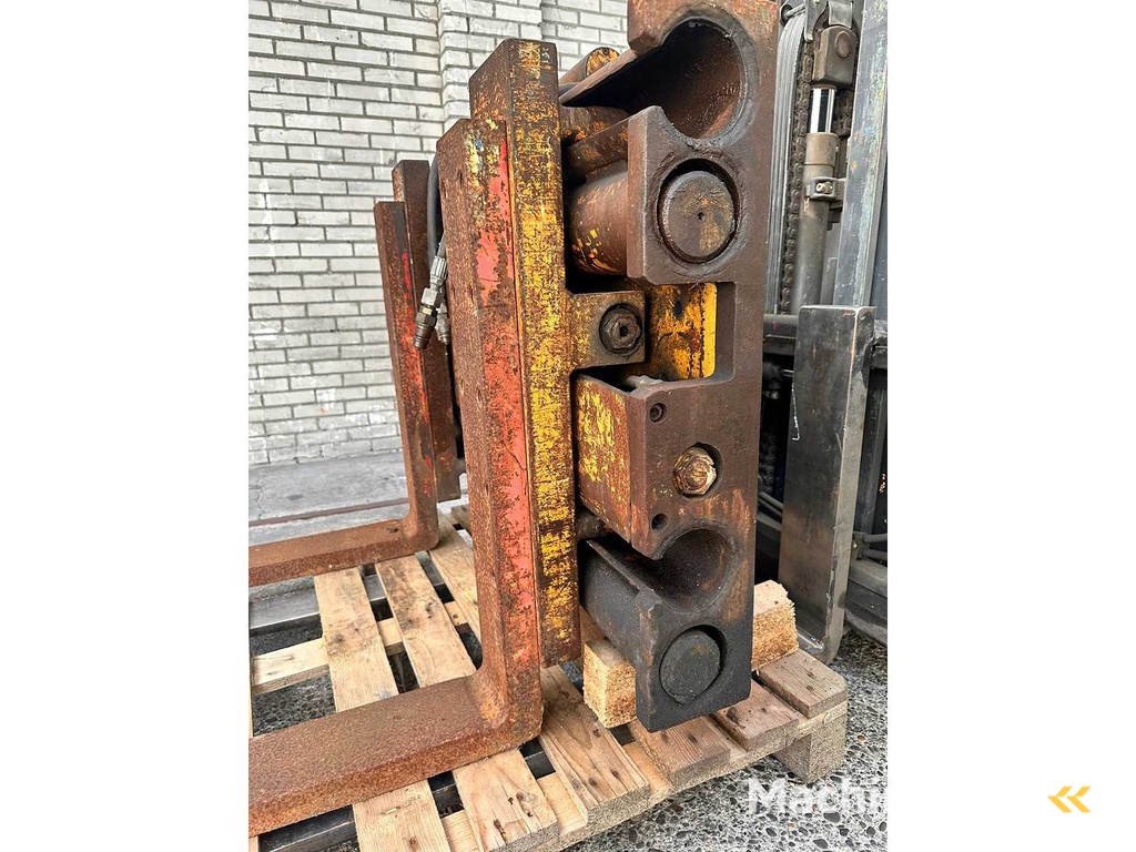 Fork clamp rotator - Cascade fem3 - Forklift accessories