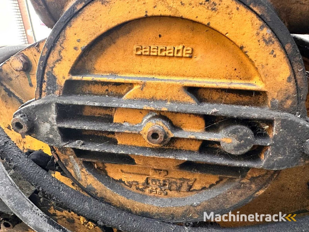 Fork clamp rotator - Cascade fem3 - Forklift accessories