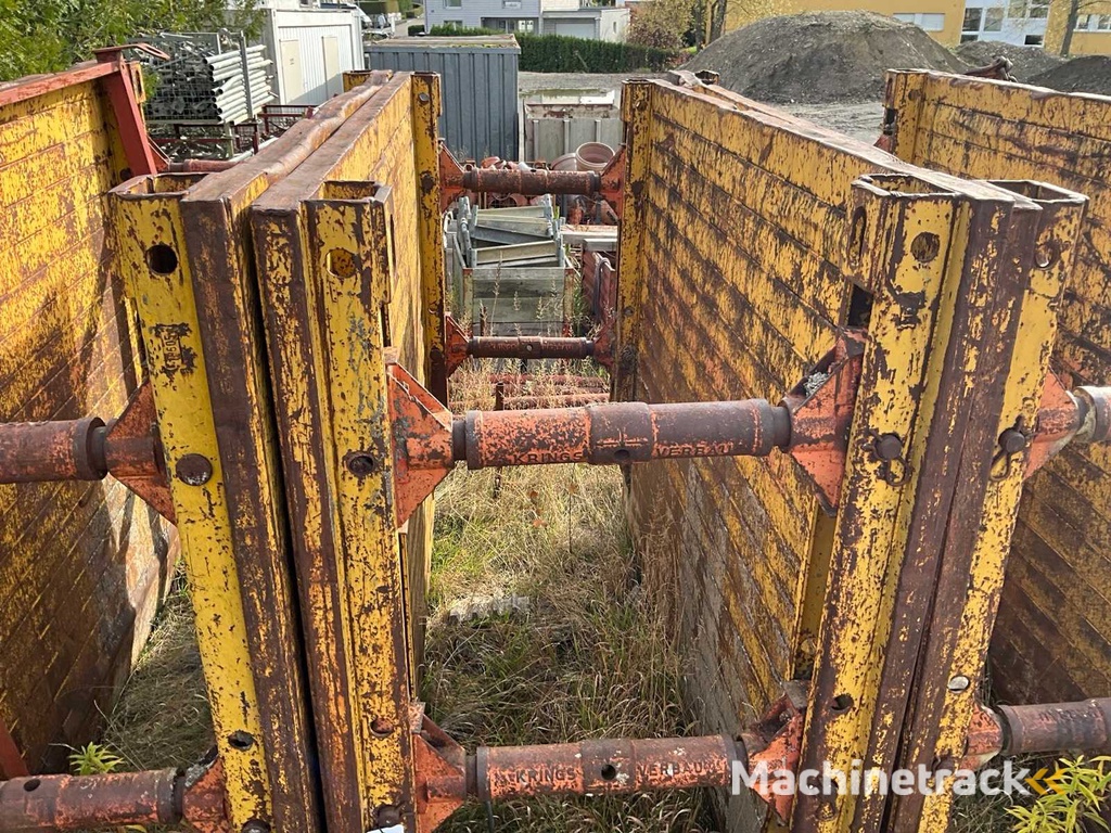 Trench formwork (2x)