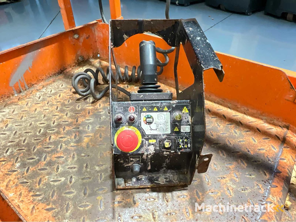 JLG -6RS - Hoogwerker, werkhoogte 7.8M, uitschuifbaar tot 2.55m, 199 uur. bj 2015