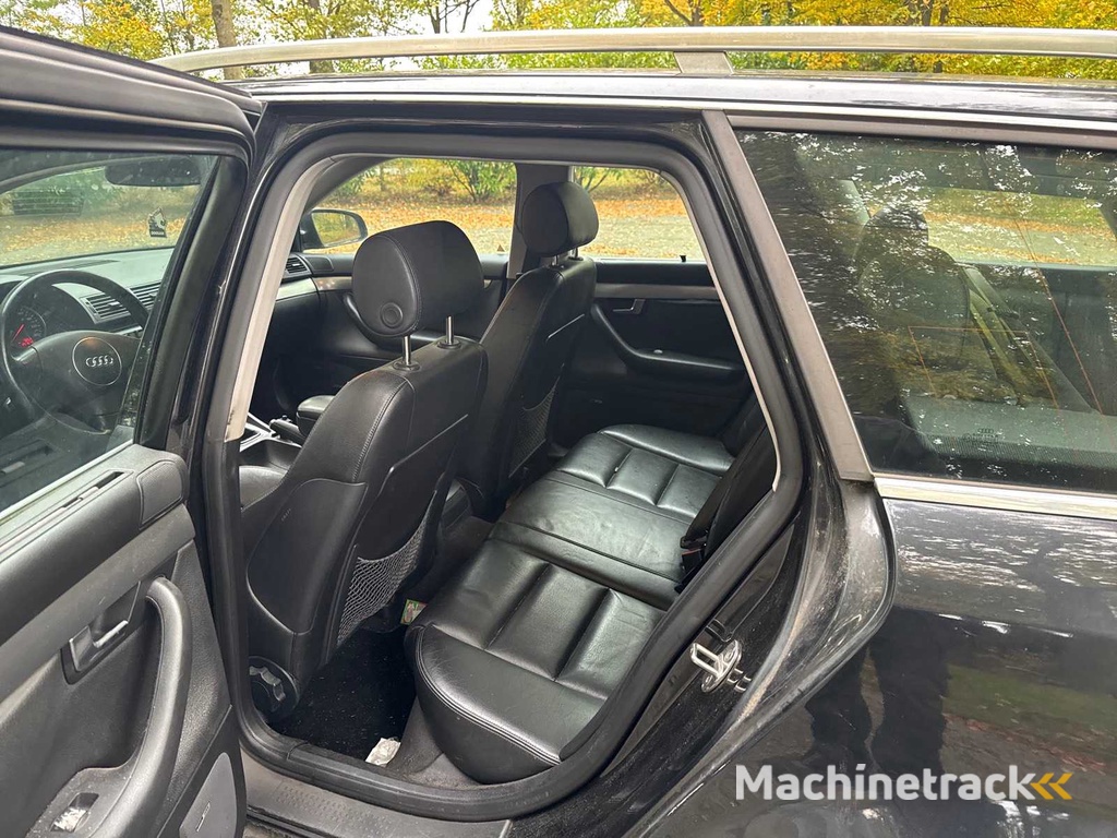 2001 - Audi - A4 Avant - 3.0 v6 Quattro - Car