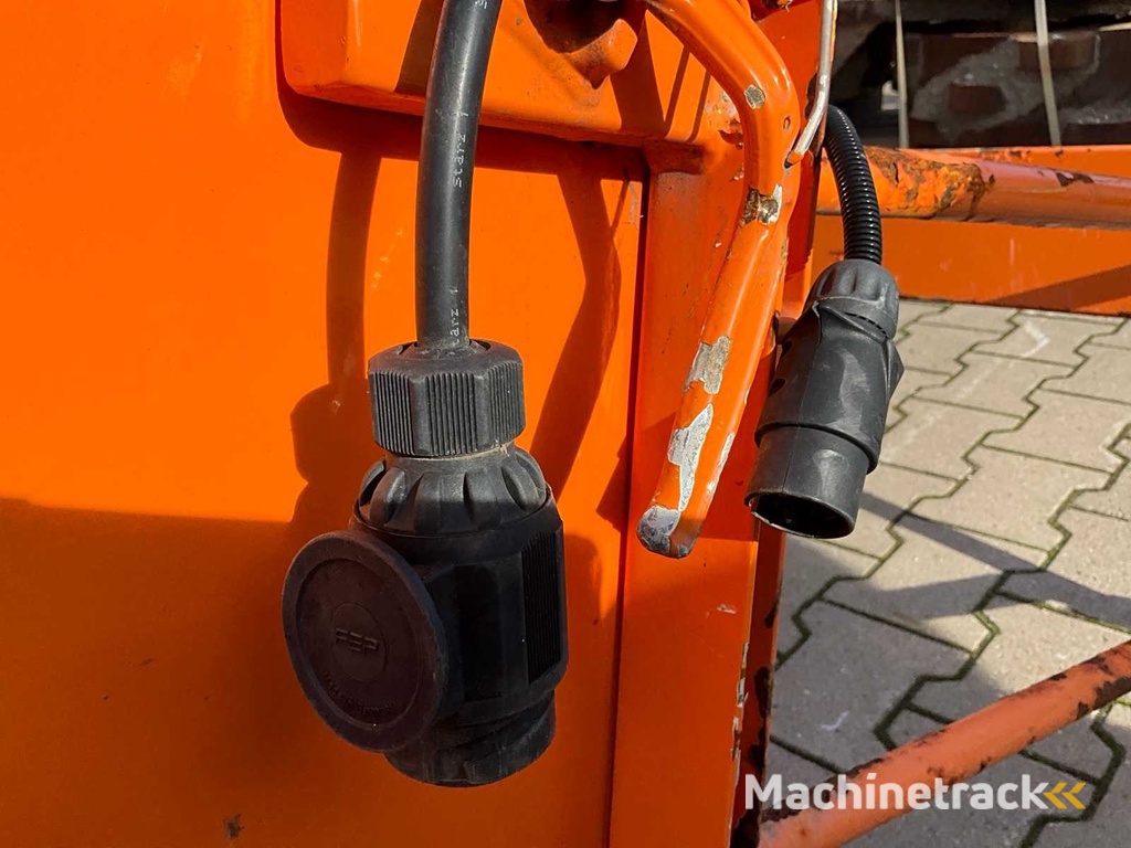 2016 KIF HS/E Salzstreuer