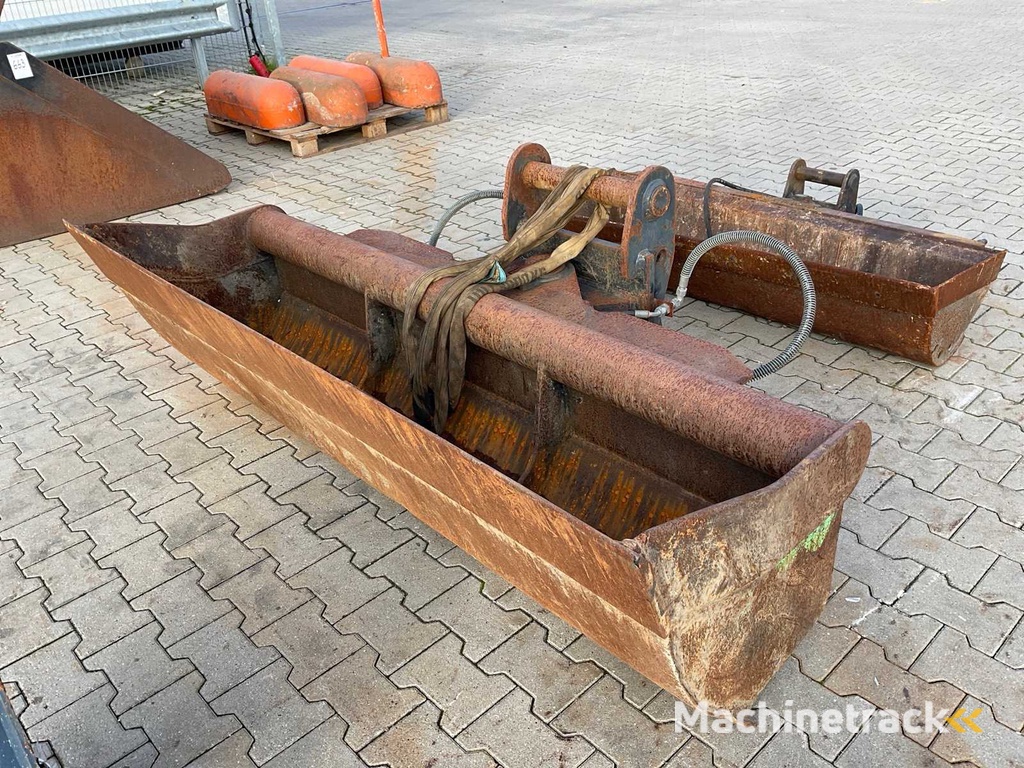 2015 Zeppelin CAT M313 Baggerschaufel